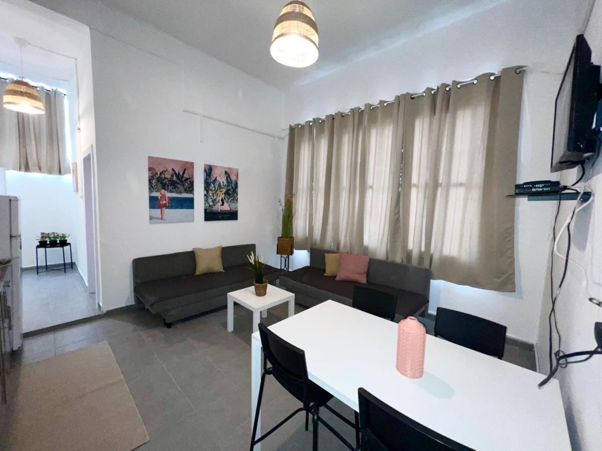 Aspentlv - Hacarmel Market Apartments & Studios Тель-Авів Екстер'єр фото