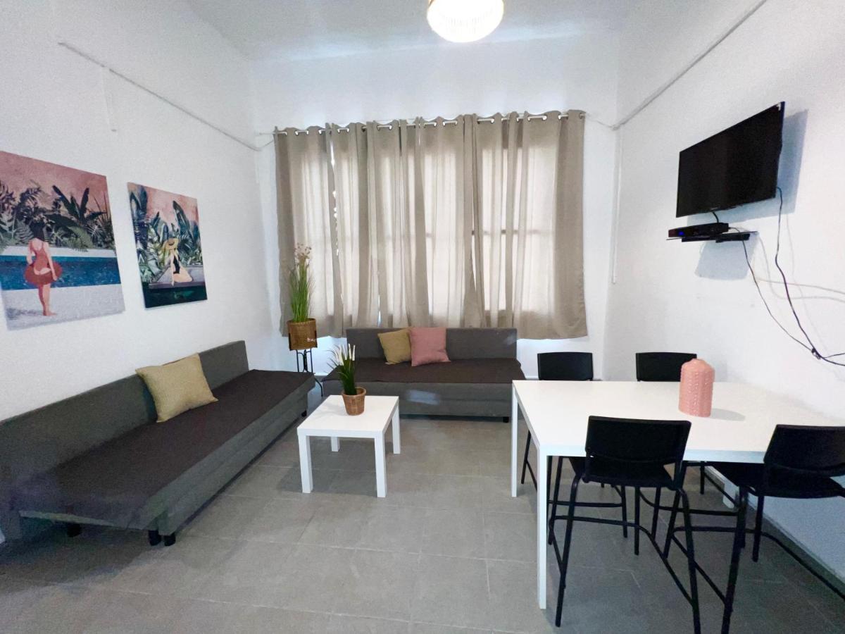 Aspentlv - Hacarmel Market Apartments & Studios Тель-Авів Екстер'єр фото